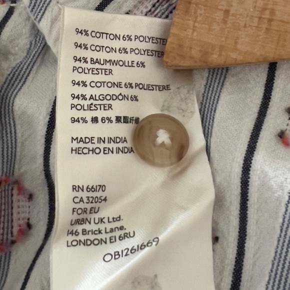 Pilcro Anthropologie Top Size S Small Button Up Collar Embroidered Boho Western - Picture 8 of 8